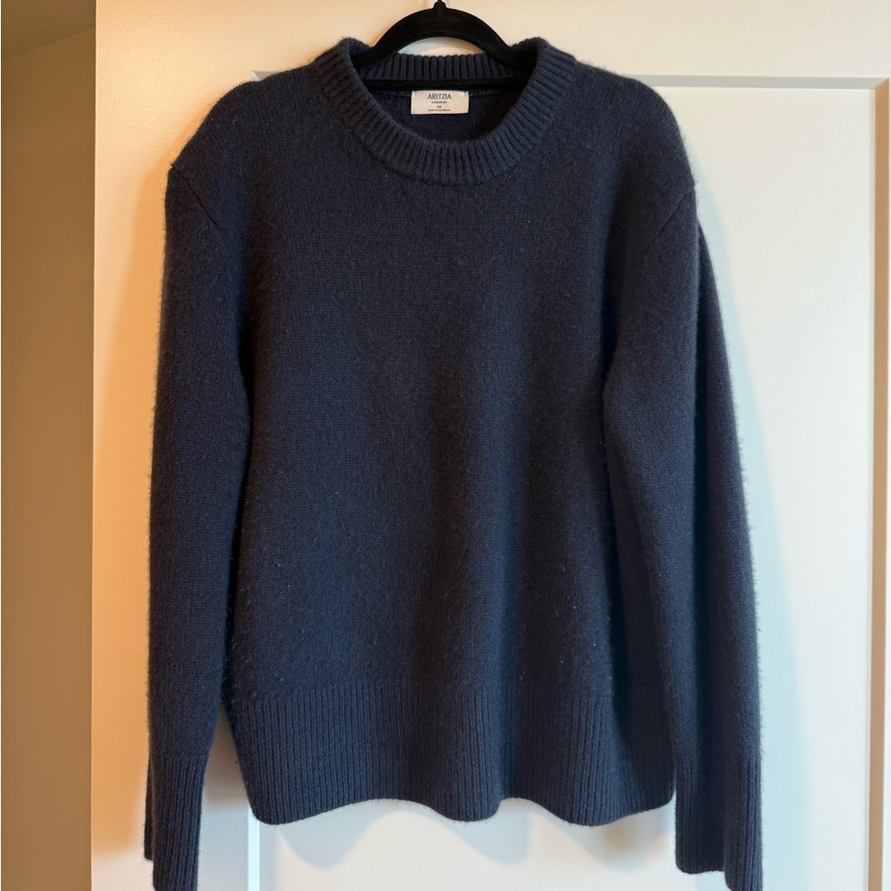 Aritzia Plush Cashmere Crewneck, Navy, XS